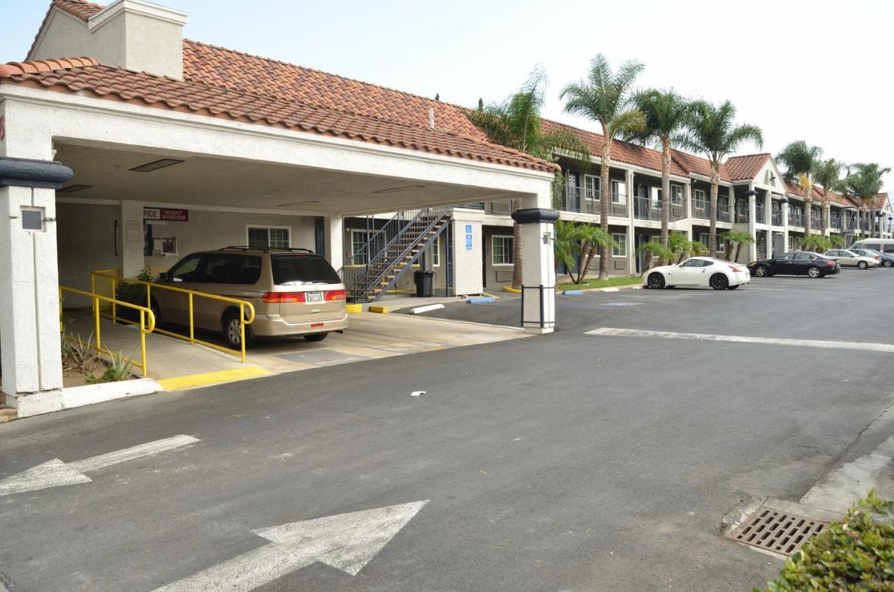 Welcome Inn Corona Esterno foto